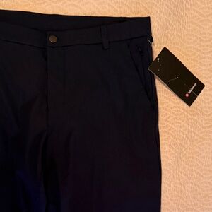 Lululemon Commission Pant Classic 32”L size 34 Navy